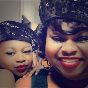 Meet your Posher, I-sha